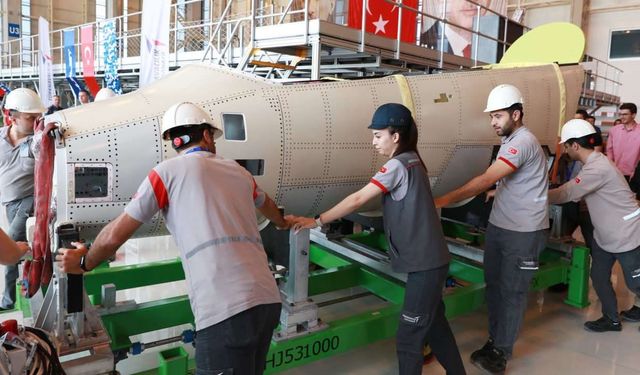 На конвейер отправили первый фюзеляж Hürjet