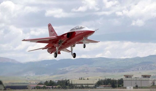 Hürjet, совершивший свой 10-й полет, пробыл в воздухе 6 часов 16 минут