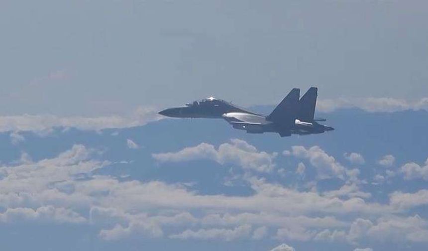 Южная Корея: военные самолеты РФ и КНР вошли в опознавательную зону ПВО без предупреждения